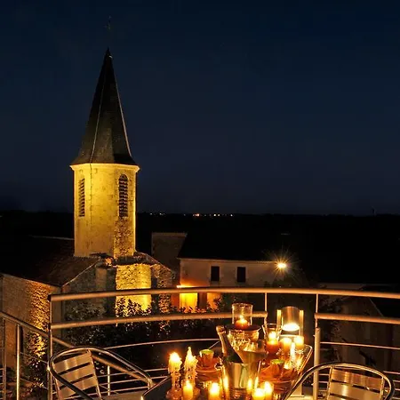 Sous Les Etoiles 3*
